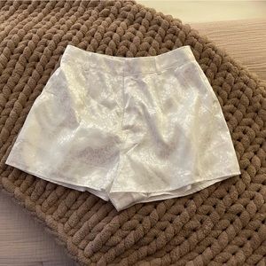 12TH TRIBE JACQUARD WHITE SHORTS